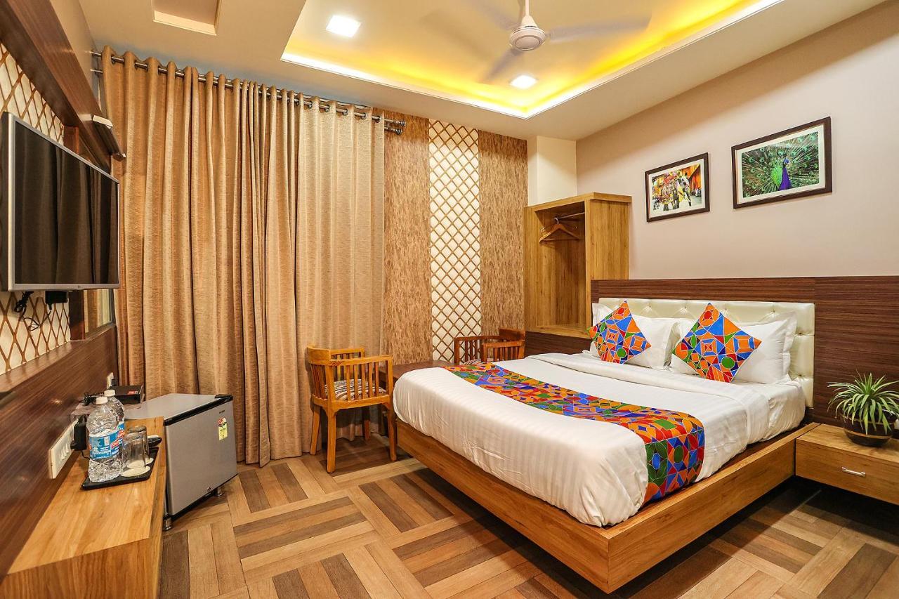 Royal Gm Plaza Hotel Jaipur Exterior photo