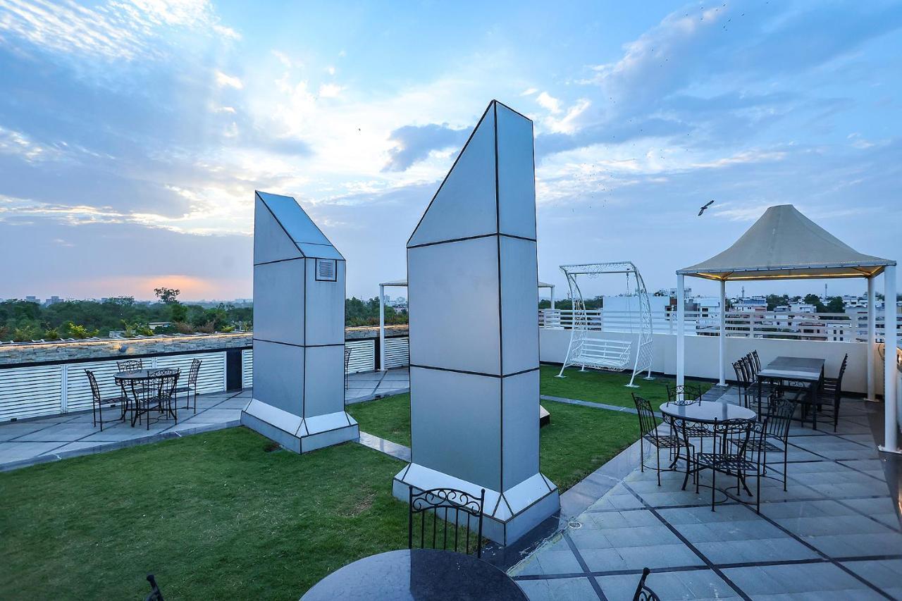 Royal Gm Plaza Hotel Jaipur Exterior photo
