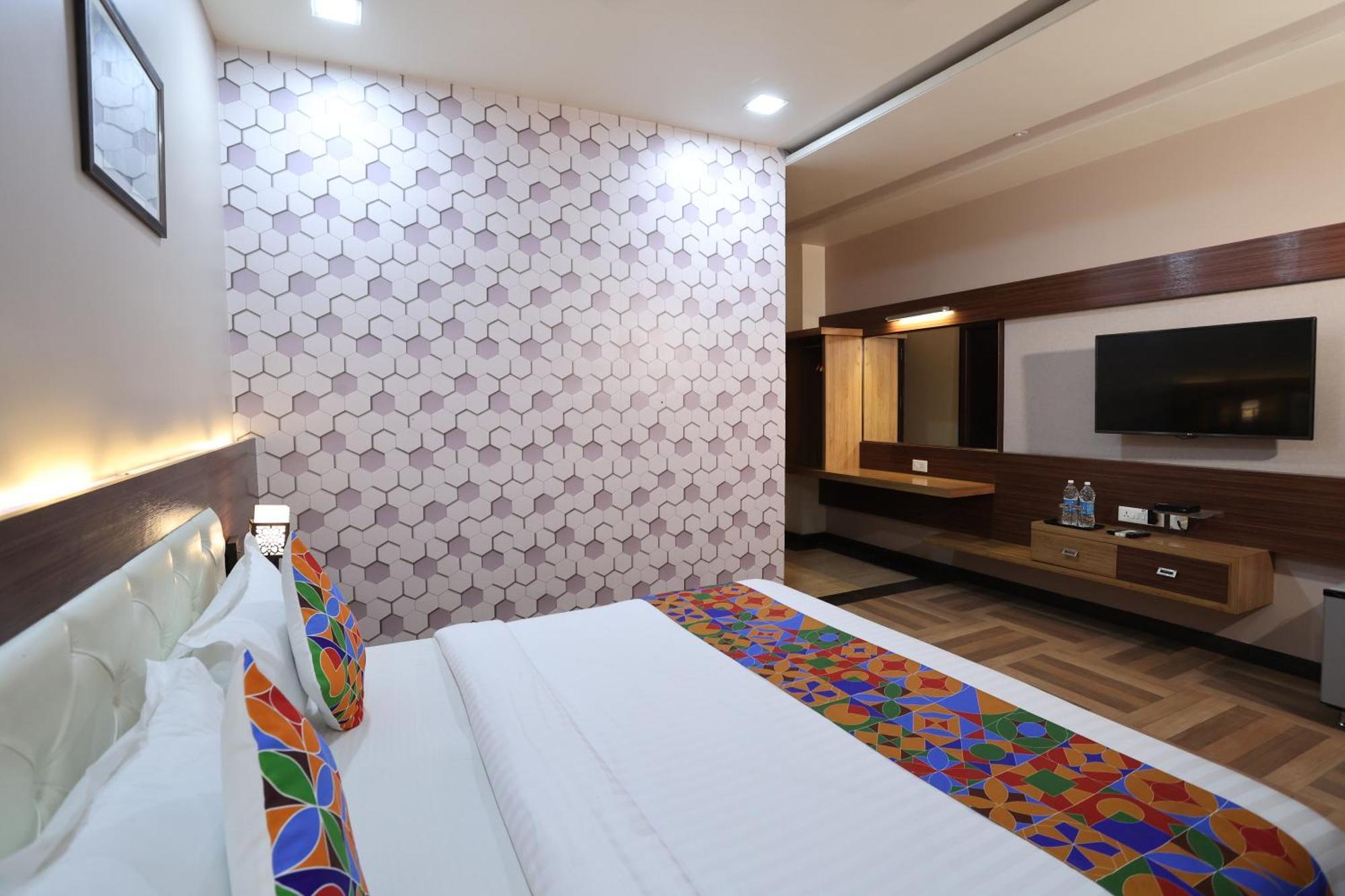 Royal Gm Plaza Hotel Jaipur Exterior photo