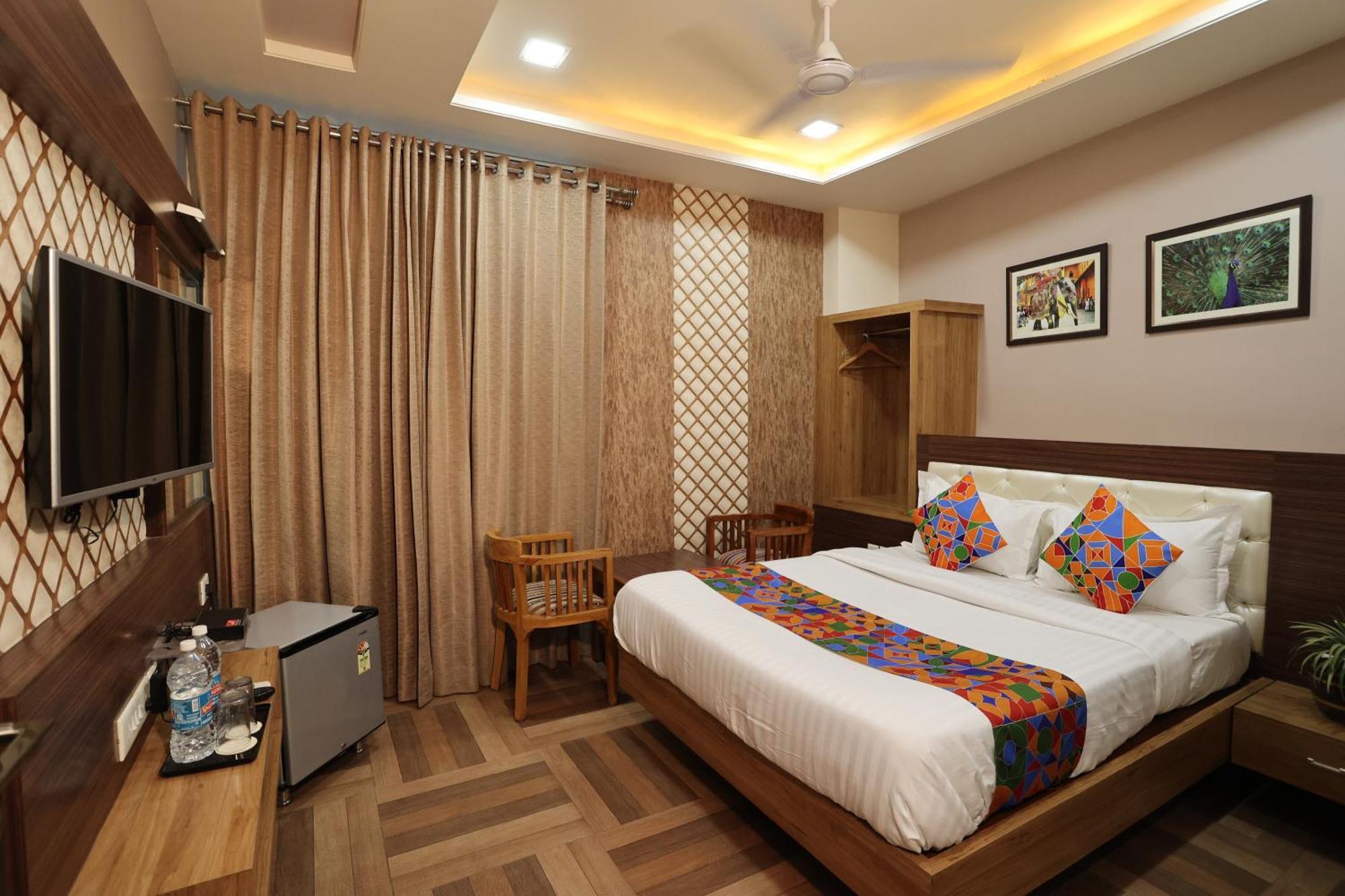Royal Gm Plaza Hotel Jaipur Exterior photo